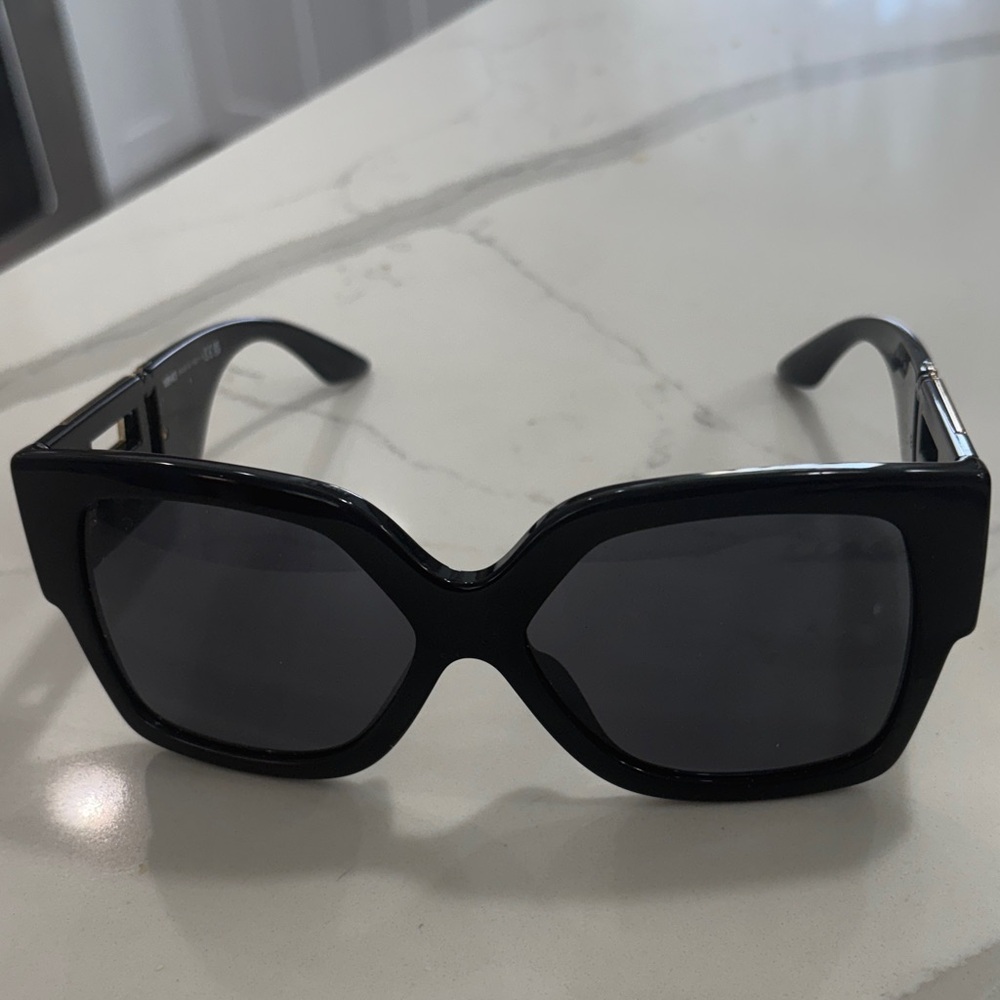 Versace Bold Black Oversized Sunglasses